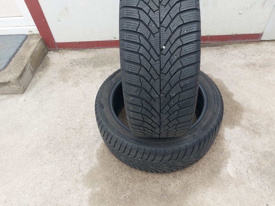 150 lei bucata! Doua anvelope M+S/IARNA 225 45 r18 Kumho dot 2022