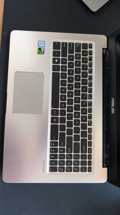 Laptop ASUS N580V | i7-7700HQ | 8GB RAM | SSD + HDD | Defect estetic