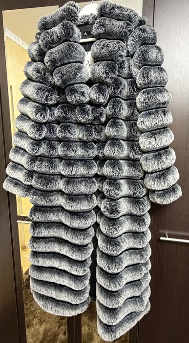 Haina de Blana cu guler