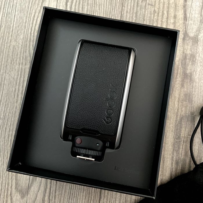 Светкавица Godox Lux Senior