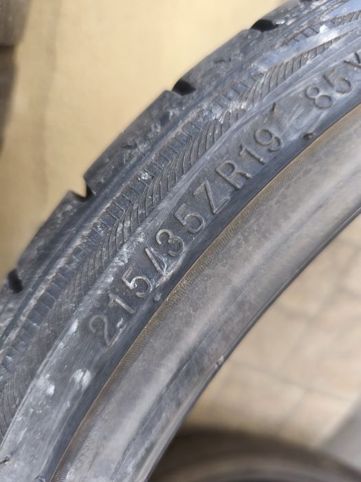 Гуми 215 35 19 Kumho