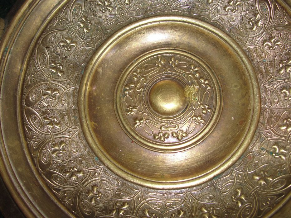 Fructiera ,tava din metal,perfect estetica si functionala,semnata