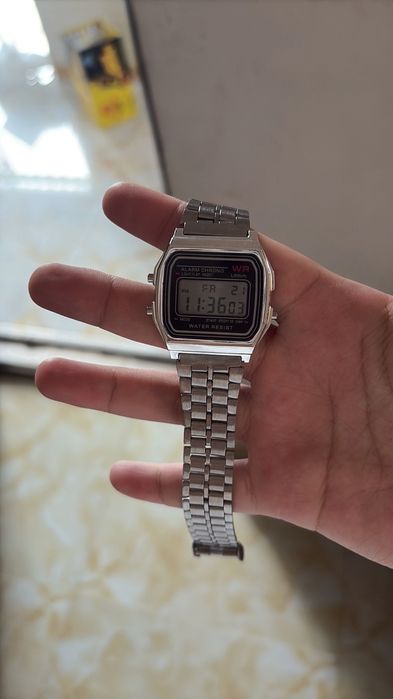 Ретро электронные часы — 20 шт оптом!