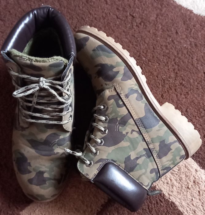 Botine nr. 40, int. 26 cm