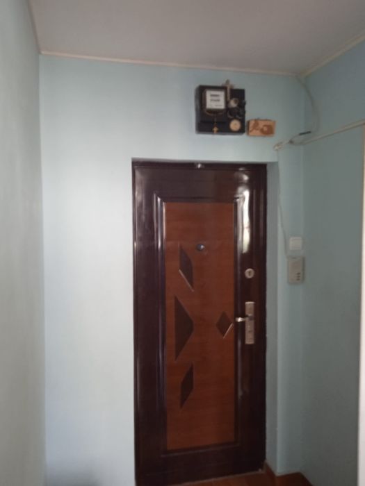 Vând apartament 3 camere Drumul Taberei