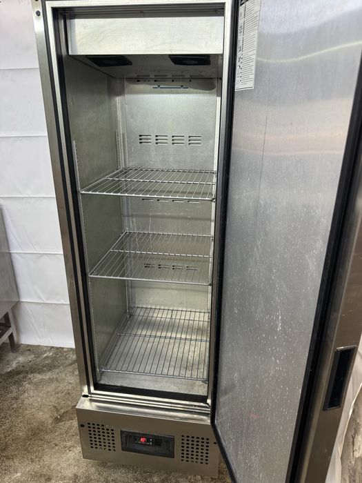 Професионален Фризер Foster Slimline 255л