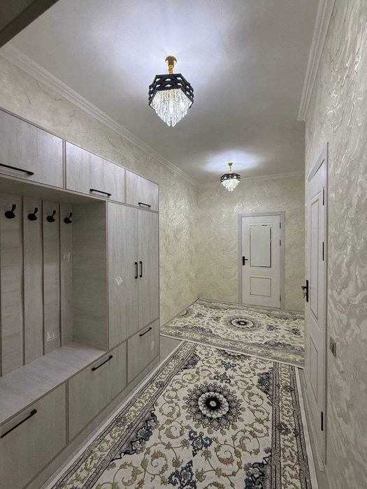 Продаётся люкс 2х комнатная новостройка  1-этаже Адрес Вокзал 49 школа