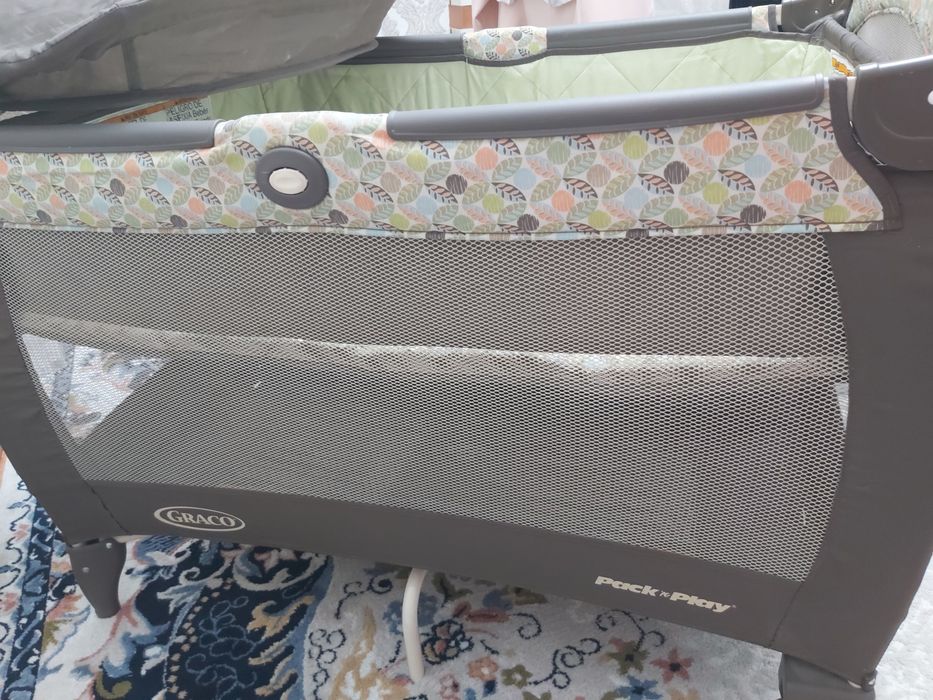 Манеж Graco Pack and Play