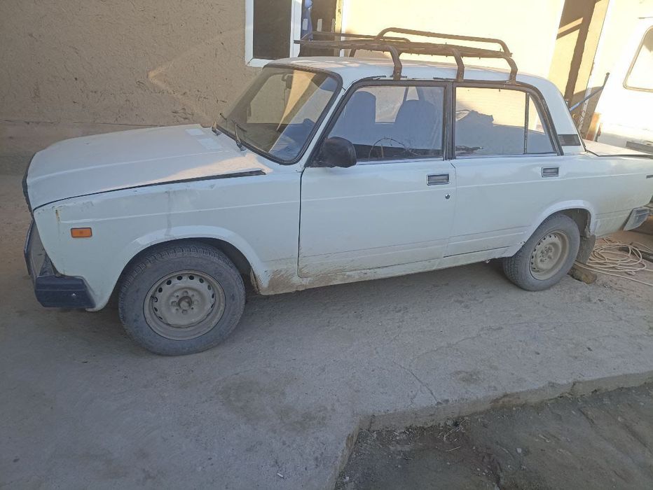 Vaz 2107 85yil 65talik metani bor