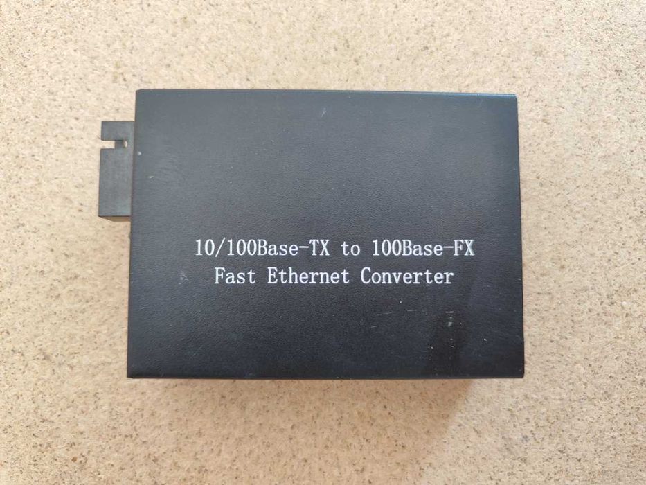 Медиаконвертер 10/100-Base-T / 100Base-FX,