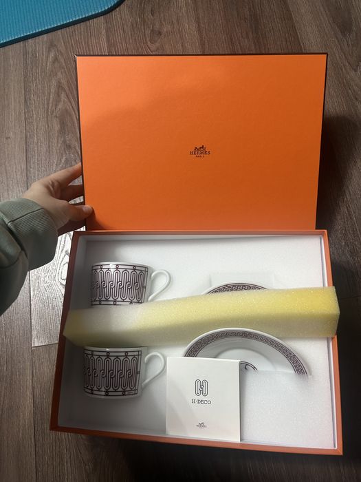 Посуда “Hermes”.