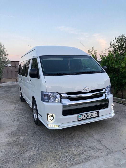 Коллективные перевозки на авто ТОЙОТА ХАЙС.