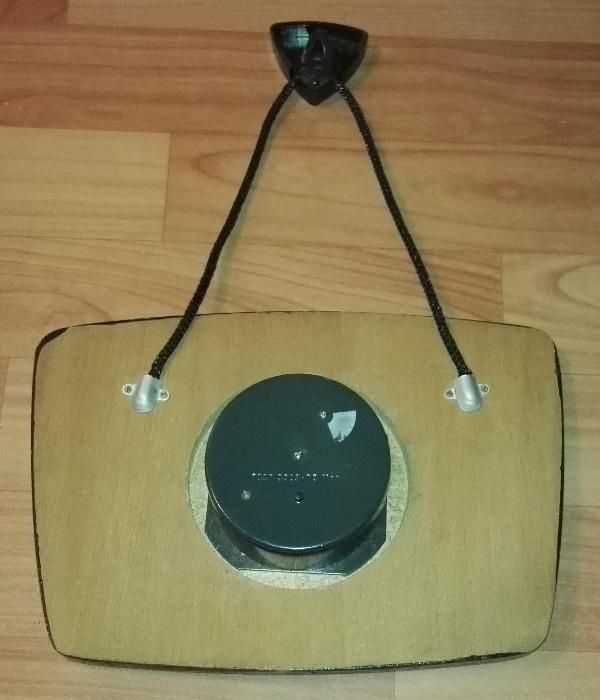 Настенные часы Маяк