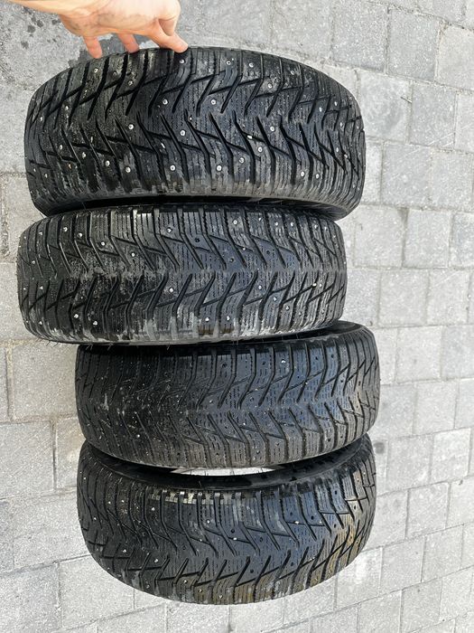 Продам шины зимние r16