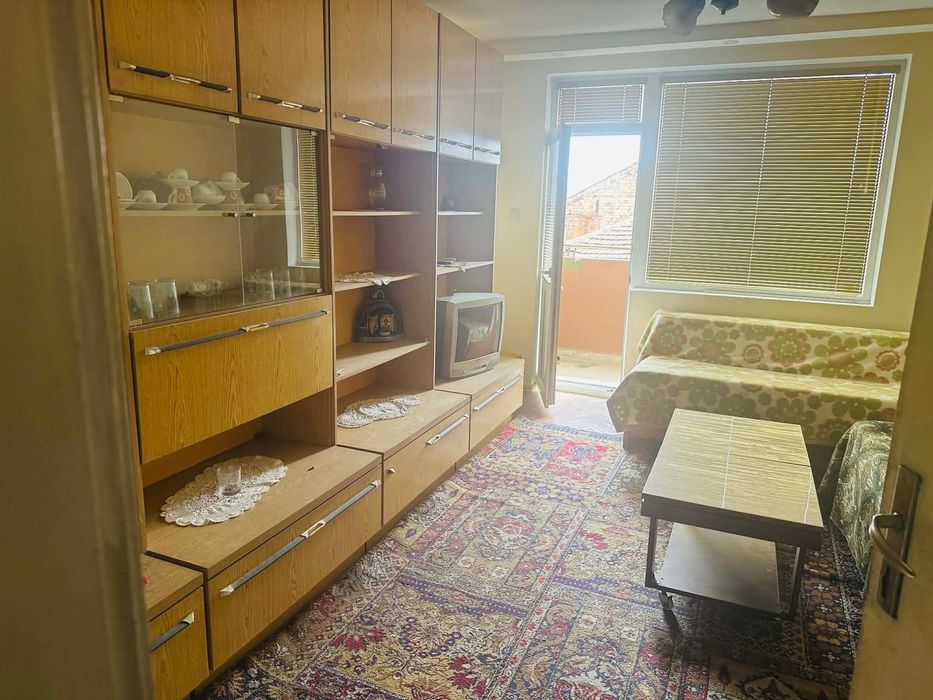 Продава се Многостаен апартамент в Ловеч, Център - 120 кв.м за 676 €/кв.м - Снимка #2