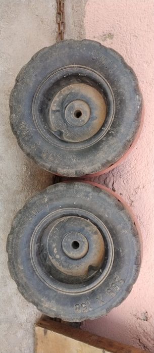 2 броя пластмасови колела 26/15см
