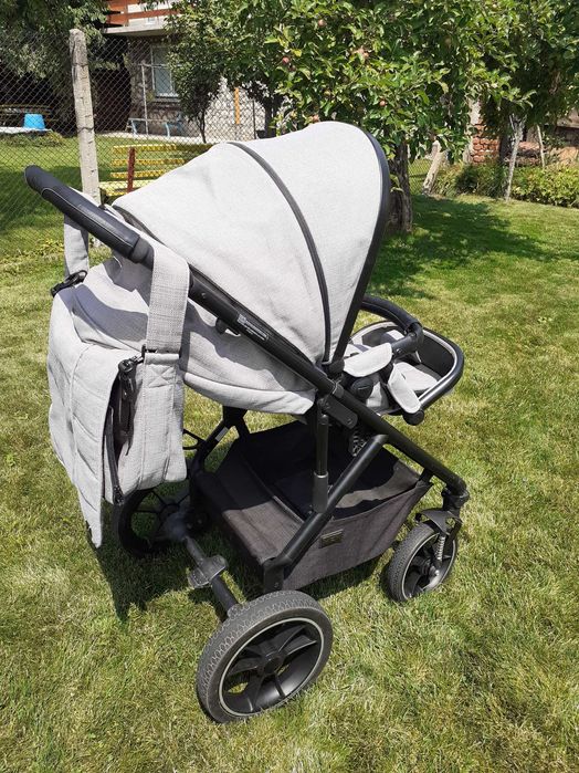 Количка MON немска