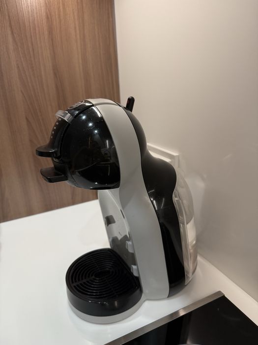 Продам кофемашину Nescafe Dolce Gusto