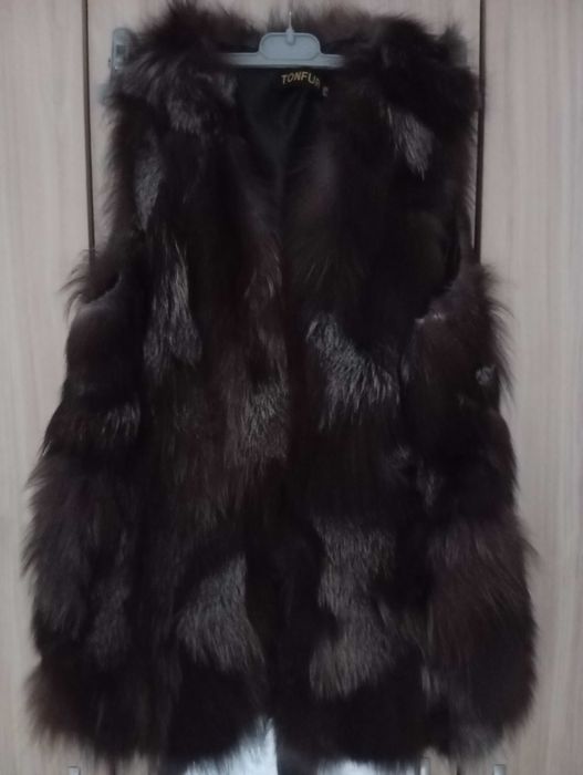 Намален Дамски елек , лисица -М/ Л размер .