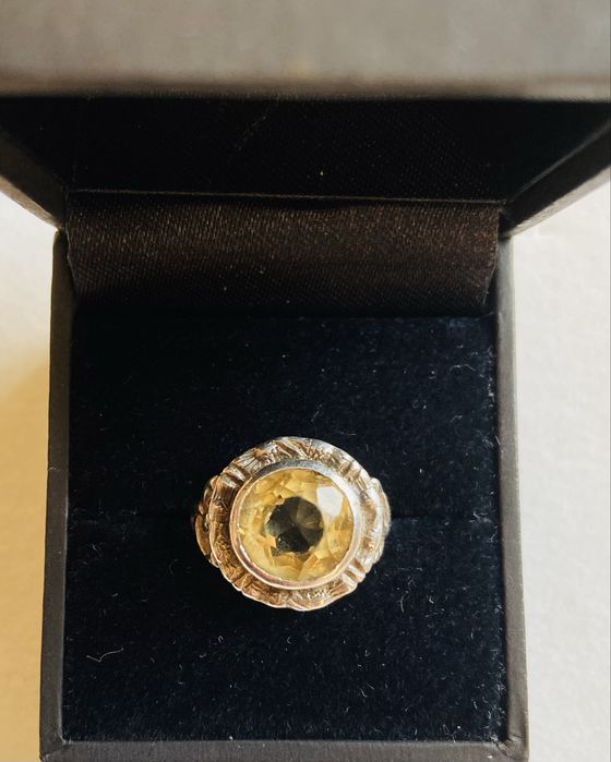 Inel din argint cu citrin in forma de floare