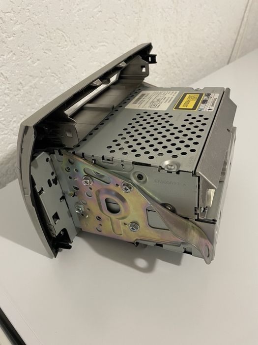 Радио за Тойота Корола Версо 2004-2007