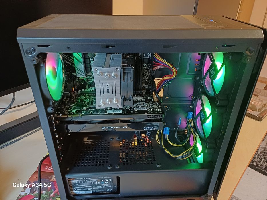Carcasa PC Mid tower [sticla temperata]