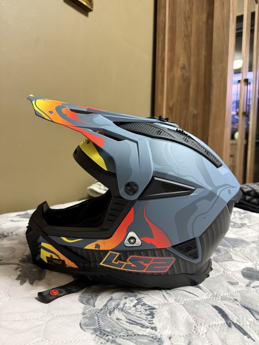 Кросова каска Enduro LS2 с очила O’Neal