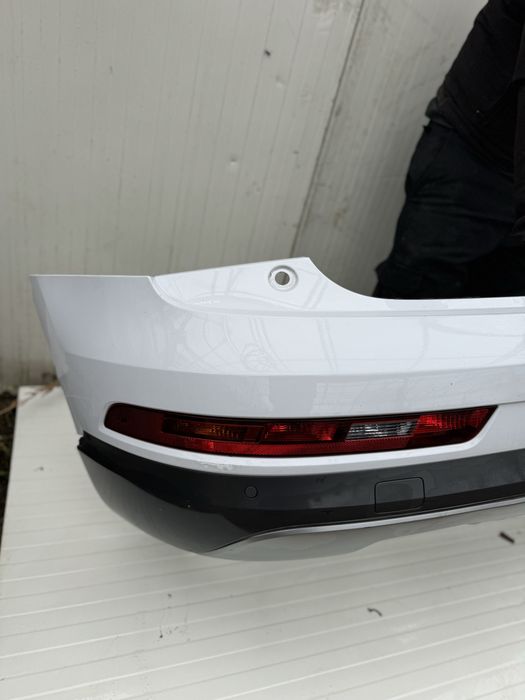Bara spate Audi Q3 impecabila an 2016 comlleta!