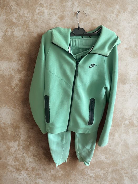 Nike tech fleece екип
