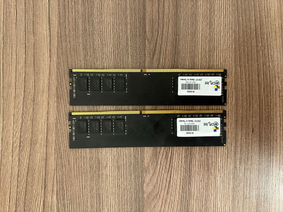 Оперативная память DDR4 16GB (2×8GB) 3200 MHz