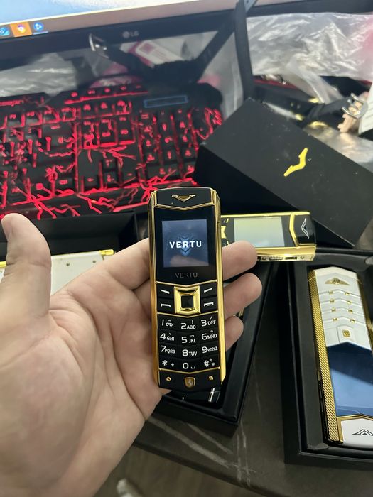 Telefon Vertu Ferrari