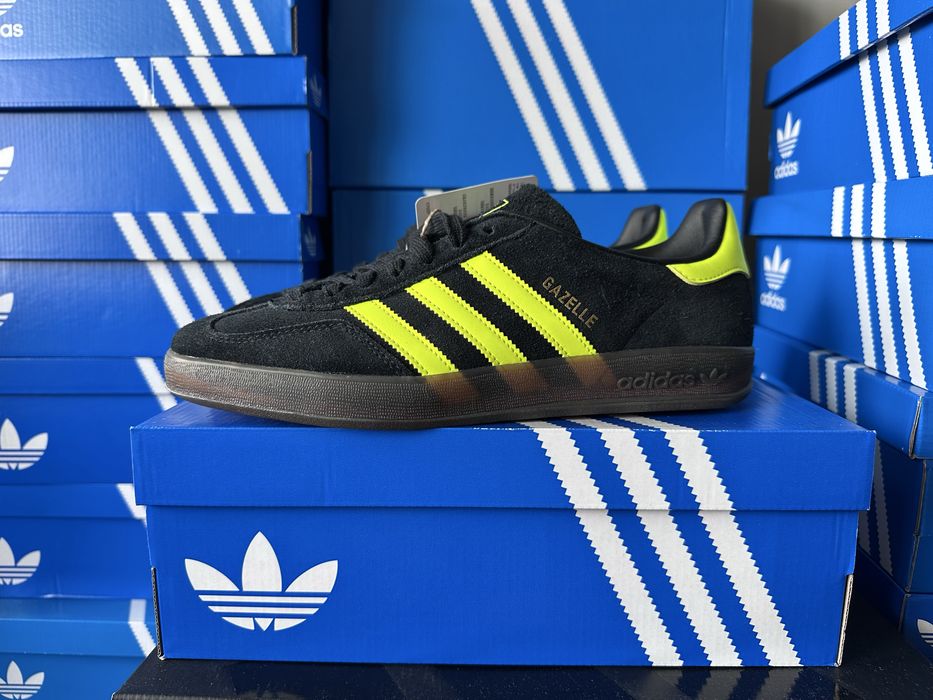 *Чисто Нови* Adidas Gazelle Indoor *Core Black & Solar Neon*