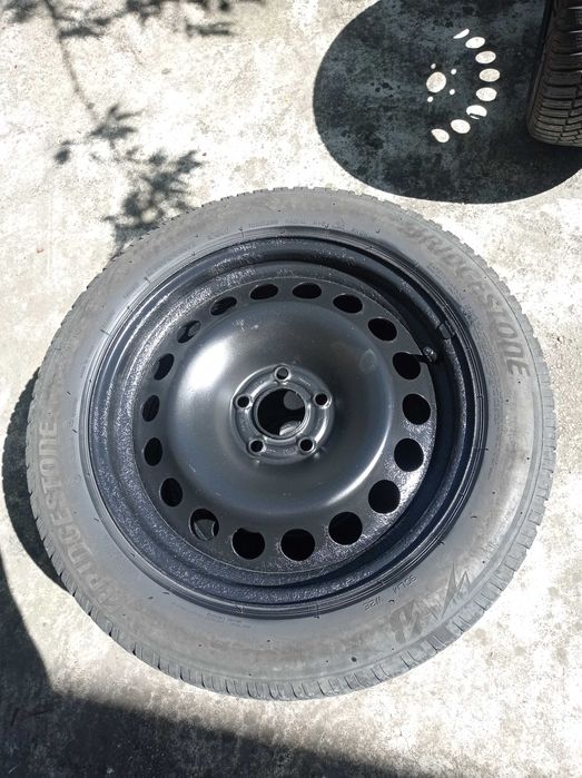 Roti anvelope Ford puma 215 55 17    5*108 ET47