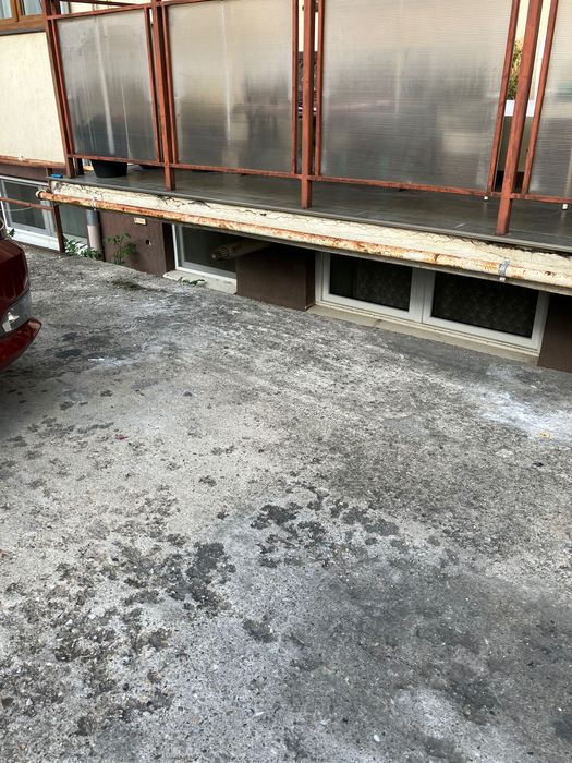 Apartament demisol