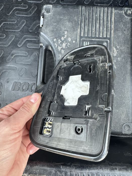 Стекло, боковое зеркало