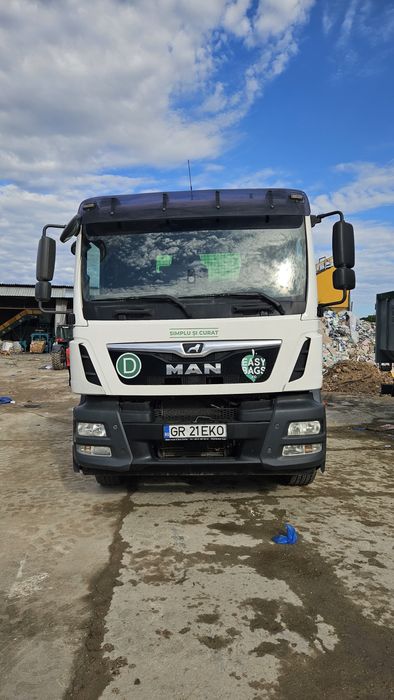 MAN TGM 18.250 Skip Loader
