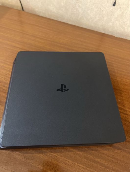 Продам, PlayStation4