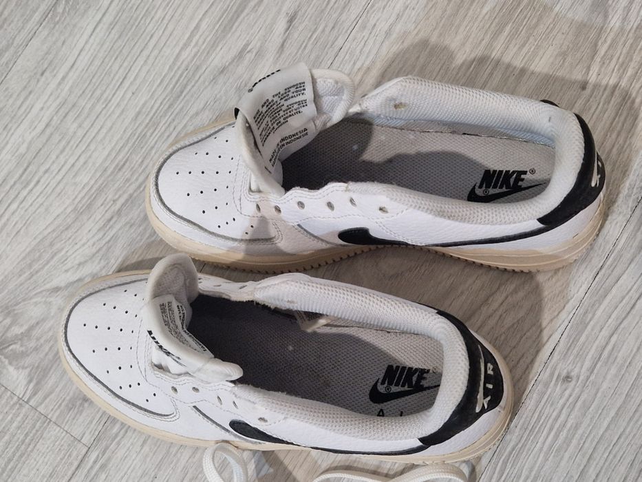 Adidași Nike stare foarte bună
