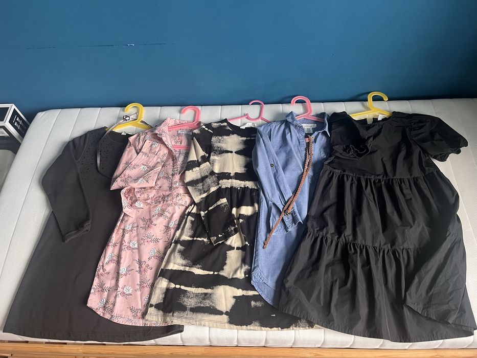 Лот от 5 рокли, р-р 122-128