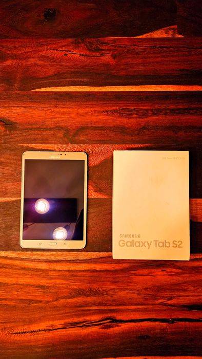 Таблет Samsung Galaxy Tab S2