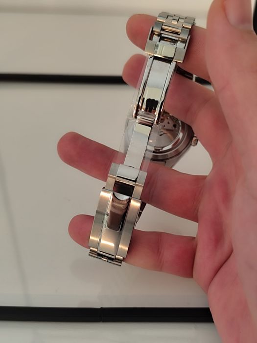 Vand ceas Seiko Day Date Jubilee Olive Green Daily Watch