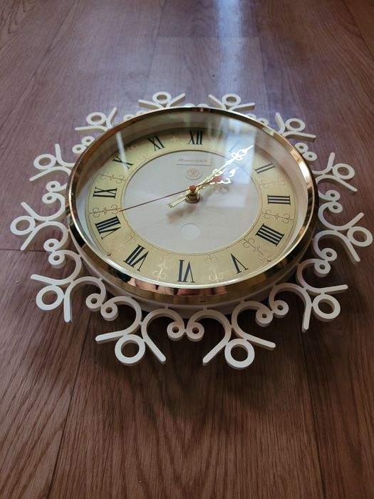 Часы население времен СССР