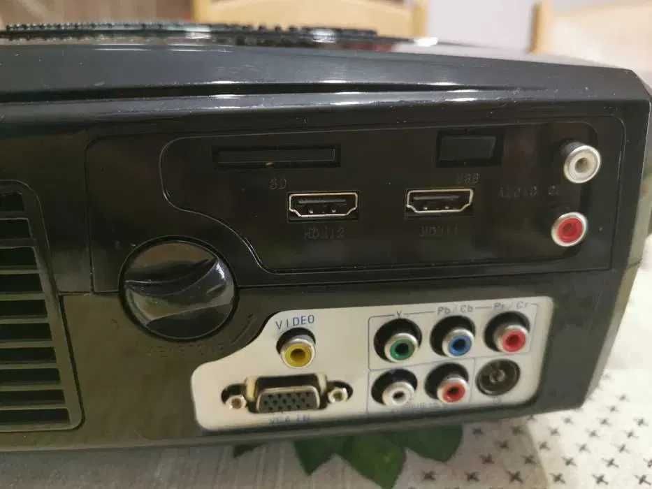 Прожектор за стена-продава се спешно