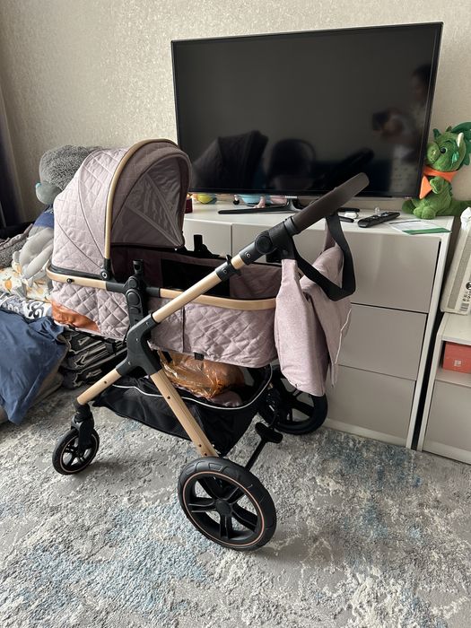 Продам коляску с автолюлькой