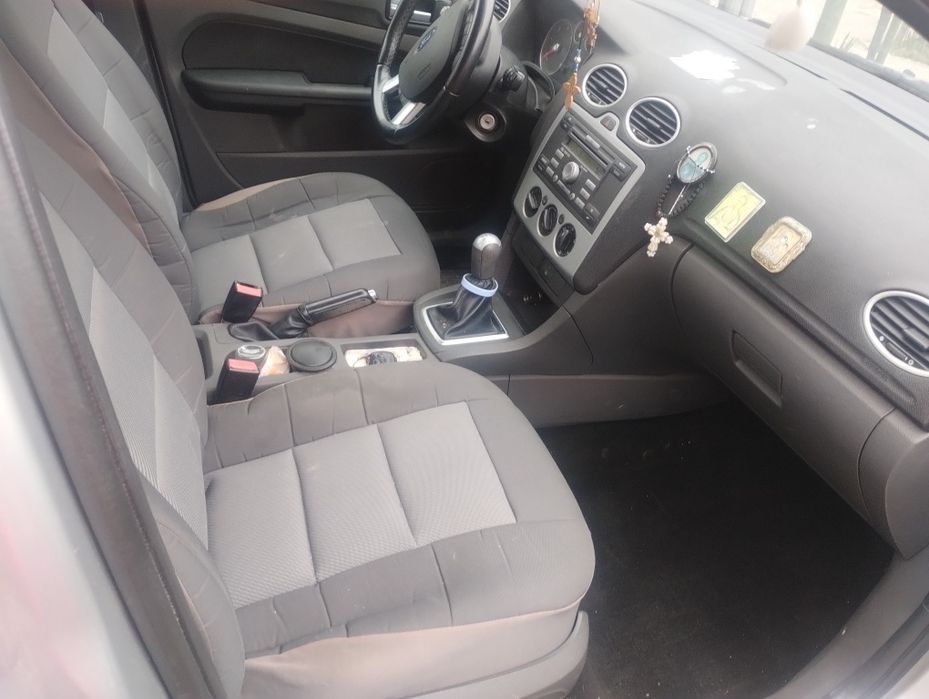Vând Ford Focus Sedan
