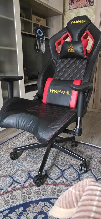 Игровое кресло gamdias