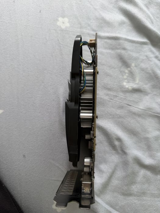 Vand placa video gtx1050-2gb