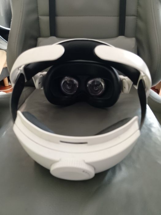 Продам Meta quest 2