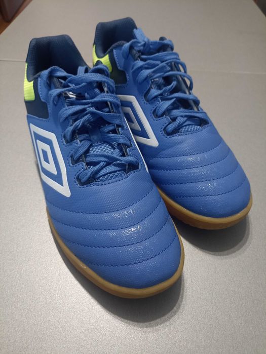 Футболни обувки Umbro 44
