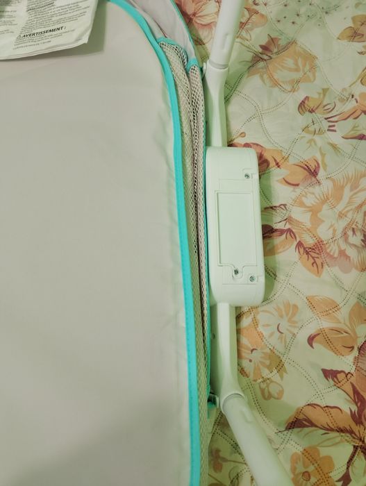 Преносима бебешка кошара с матрак Fisher-Price